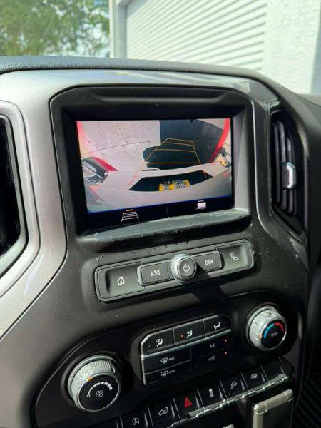 2021 Chevrolet Silverado 1500 2WD Double Cab Standard Bed Custom