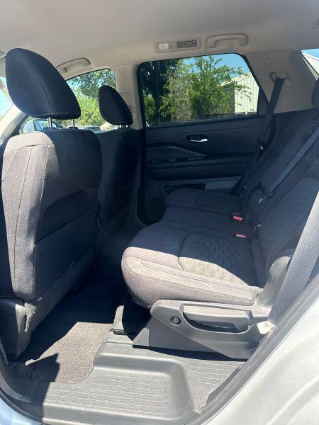 2022 Nissan Pathfinder S 2WD