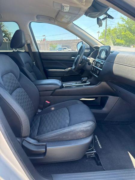 2022 Nissan Pathfinder S 2WD