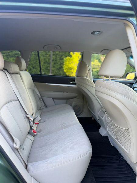 2012 Subaru Outback 2.5i Premium