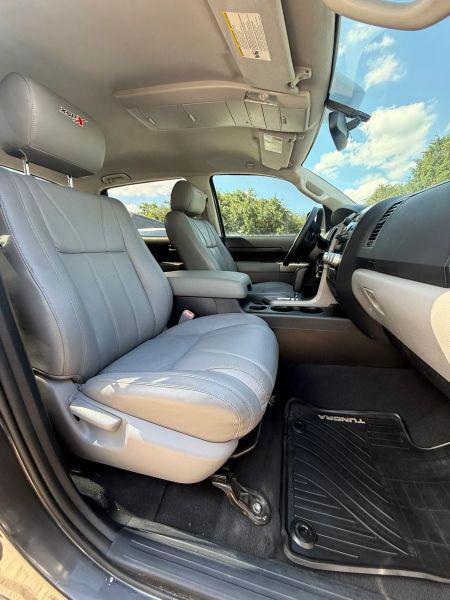2013 Toyota Tundra Grade 5.7L V8