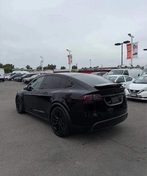 2023 Tesla Model X Base