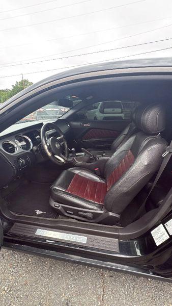 2012 Ford Mustang V6 Premium
