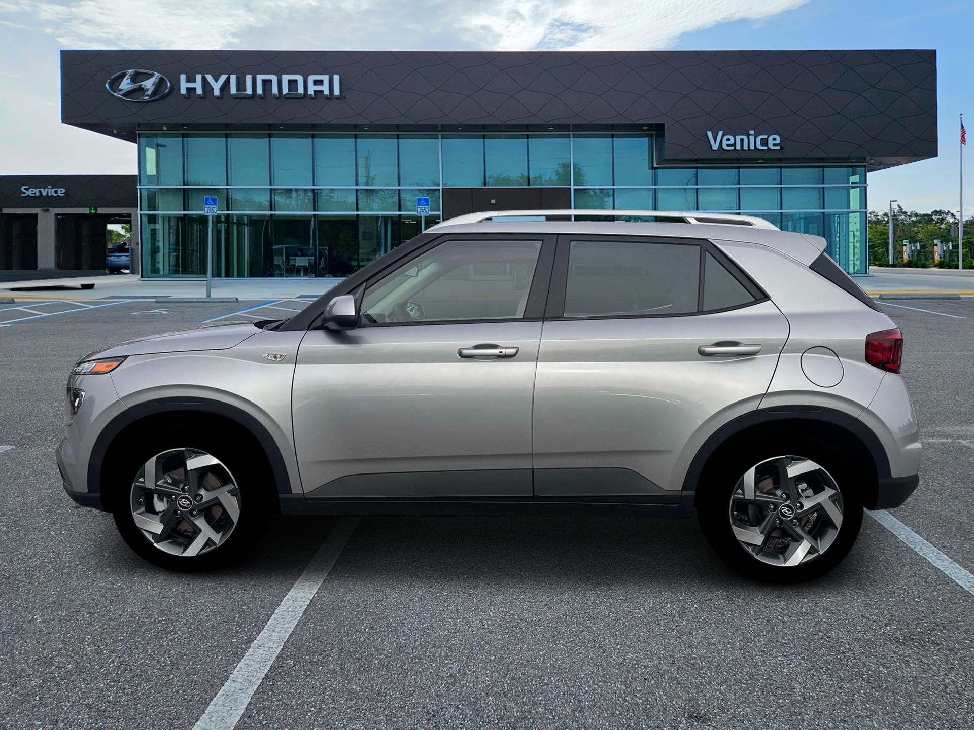 2026 Hyundai VENUE SEL - Image 3