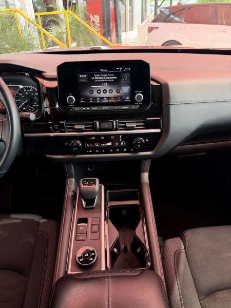 2025 Nissan Pathfinder SV 4WD