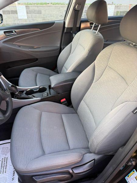 2013 Hyundai Sonata Hybrid Base
