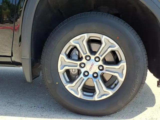 2024 GMC Sierra 1500 4WD Crew Cab Short Box SLT