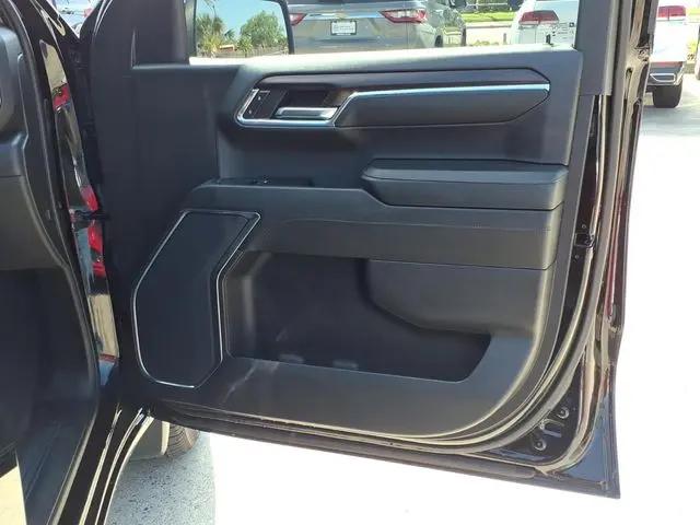 2024 GMC Sierra 1500 4WD Crew Cab Short Box SLT