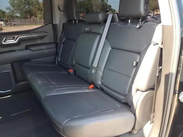 2024 GMC Sierra 1500 4WD Crew Cab Short Box SLT