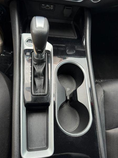 2024 Nissan Altima SV FWD