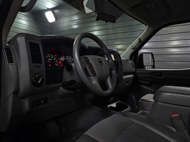 2018 Nissan 3500 SV V6