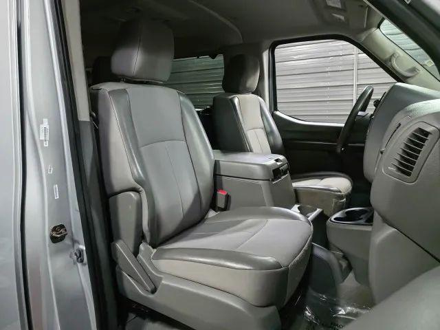 2018 Nissan 3500 SV V6