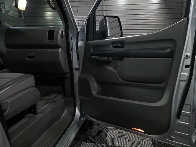2018 Nissan 3500 SV V6