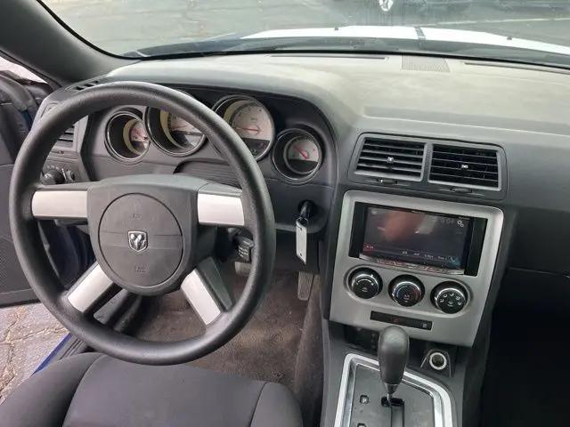 2010 Dodge Challenger SE