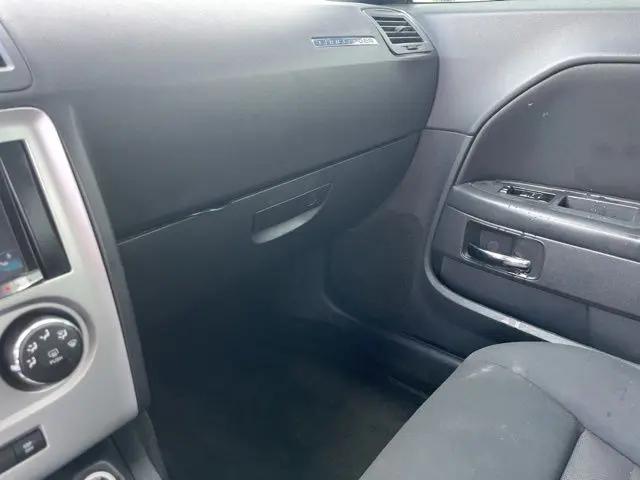 2010 Dodge Challenger SE