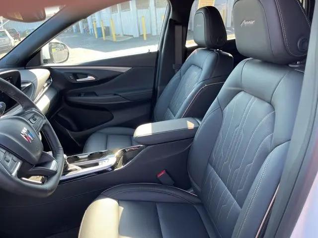 2026 Buick NV Avenir FWD