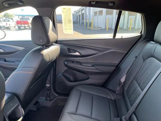 2026 Buick NV Avenir FWD