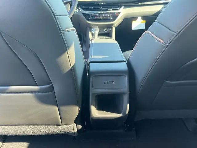 2026 Buick NV Avenir FWD