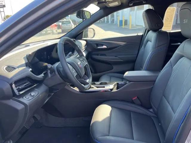 2026 Buick NV Sport Touring FWD