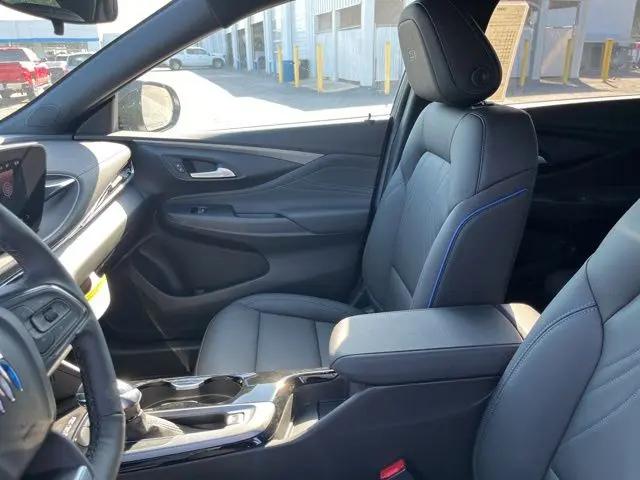 2026 Buick NV Sport Touring FWD