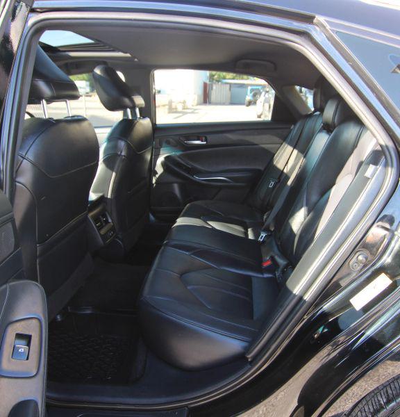 2019 Toyota Avalon XLE