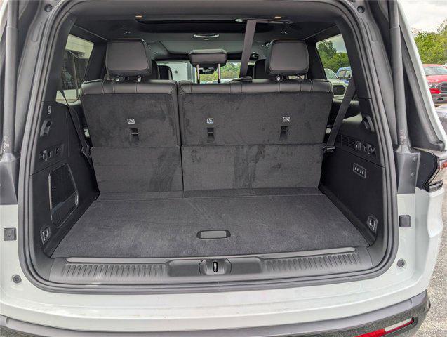 2026 Jeep Grand Wagoneer 4x4