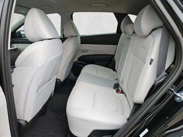 2026 Hyundai Tucson Hybrid Blue SE