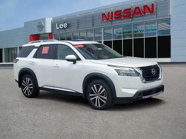 2025 Nissan Pathfinder Platinum FWD for sale in Fort Walton Beach, FL