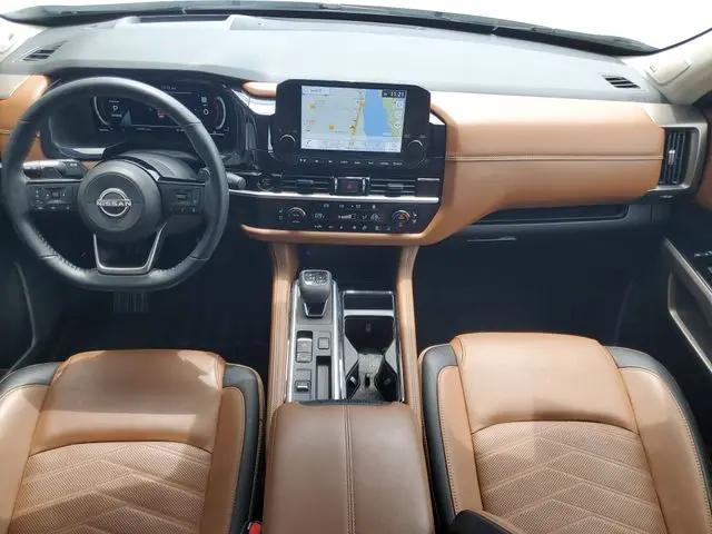2025 Nissan Pathfinder Platinum FWD