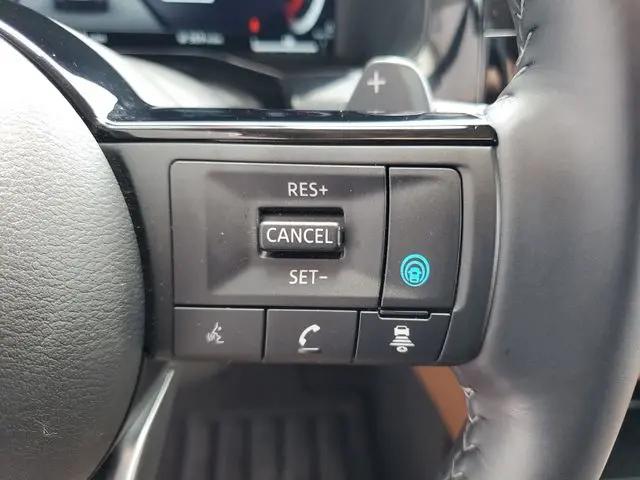 2025 Nissan Pathfinder Platinum FWD