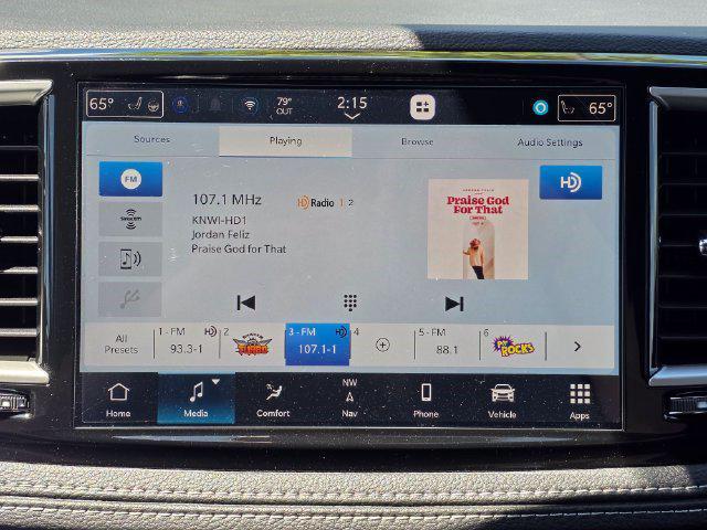 2027 Chrysler Pacifica Select