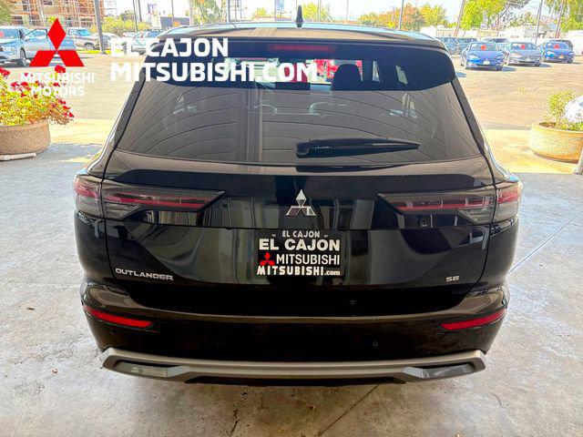 2025 Mitsubishi Outlander SE