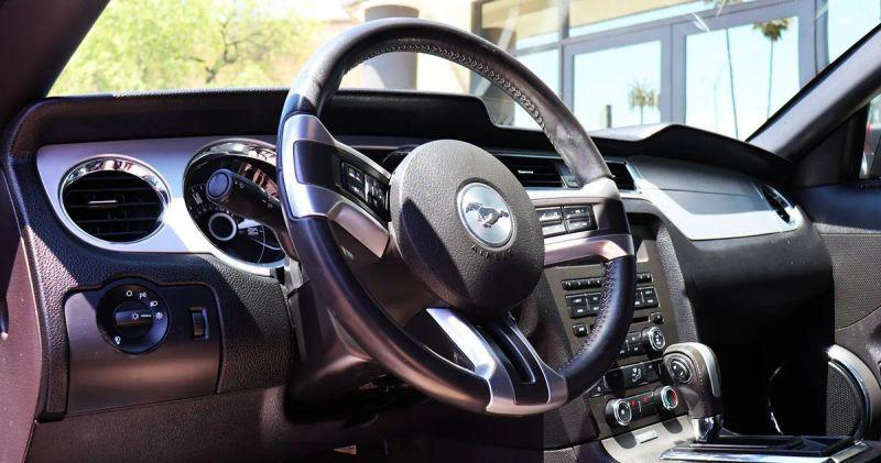 2014 Ford Mustang V6 Premium
