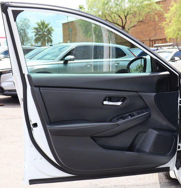 2023 Nissan Sentra SV Xtronic CVT