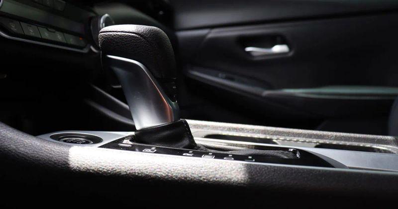 2023 Nissan Sentra SV Xtronic CVT