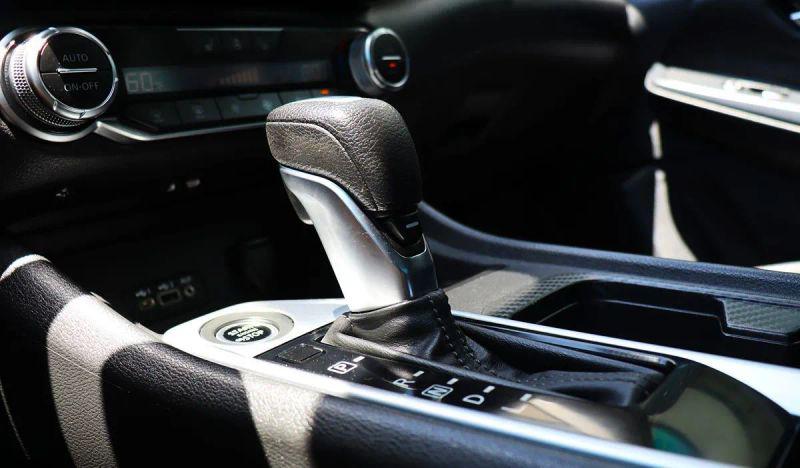 2022 Nissan Sentra SV Xtronic CVT