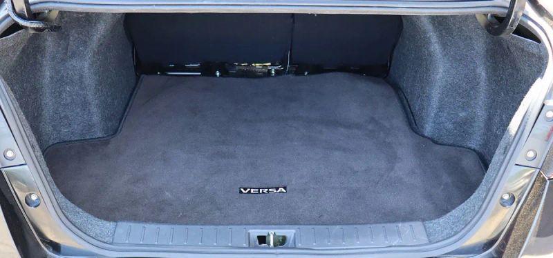 2021 Nissan Versa SV Xtronic CVT