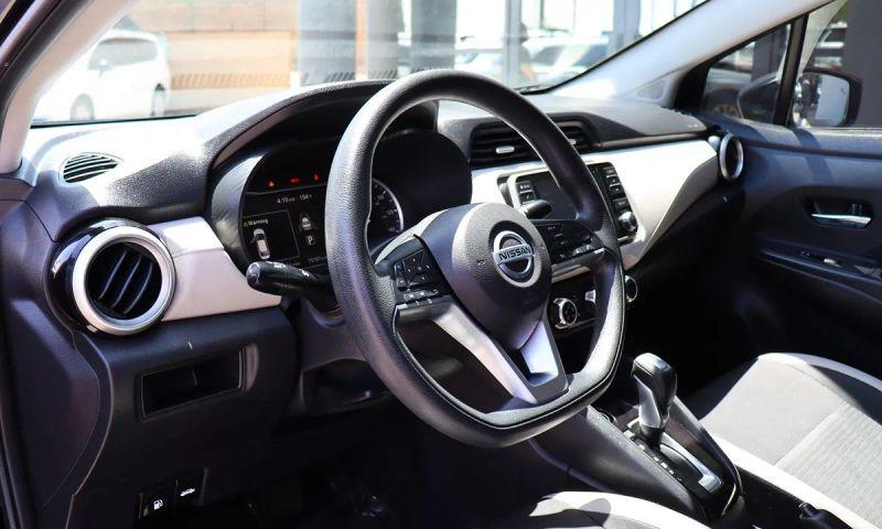 2021 Nissan Versa SV Xtronic CVT