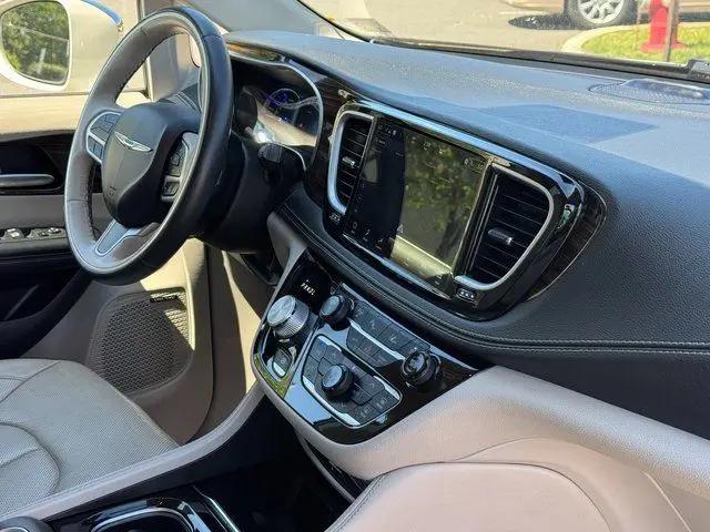 2021 Chrysler Pacifica Hybrid Limited