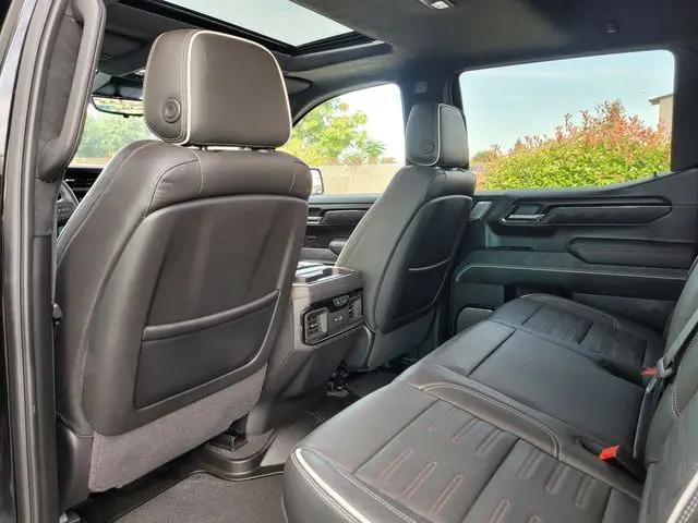 2024 GMC Sierra 1500 4WD Crew Cab Short Box AT4X