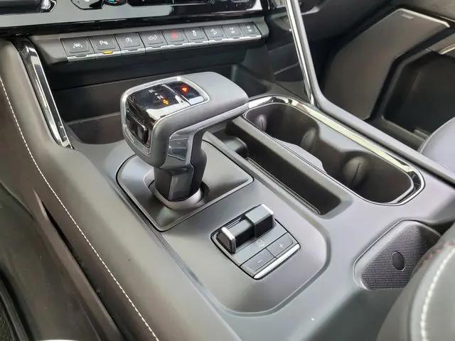 2024 GMC Sierra 1500 4WD Crew Cab Short Box AT4X