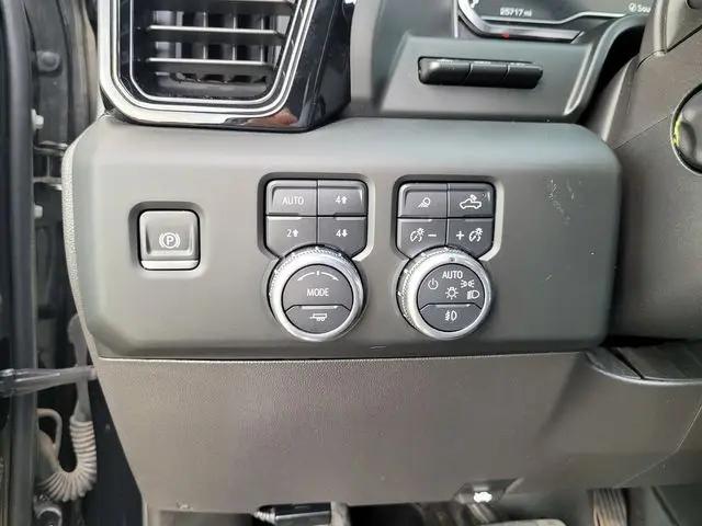 2024 GMC Sierra 1500 4WD Crew Cab Short Box AT4X