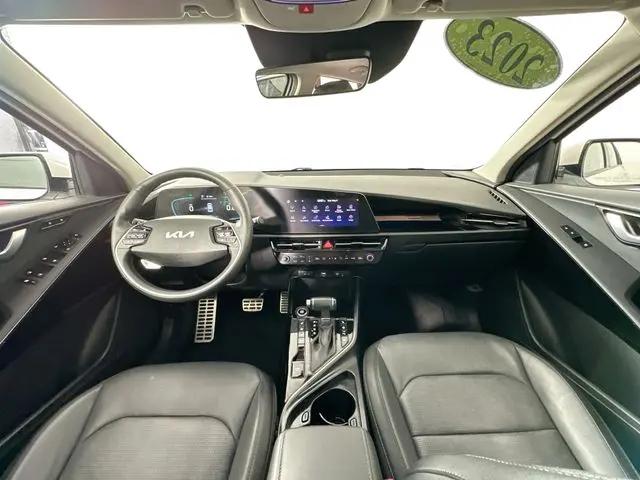 2023 Kia Niro SX Touring