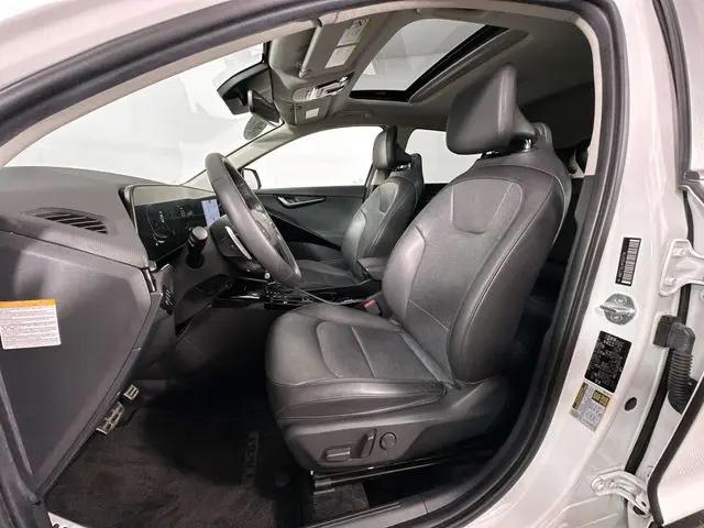 2023 Kia Niro SX Touring
