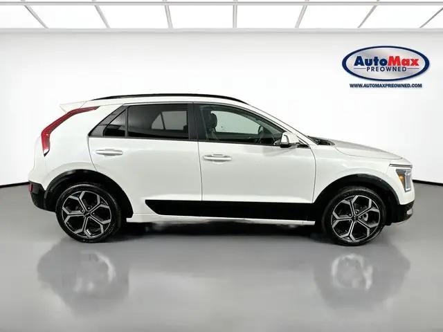 2023 Kia Niro SX Touring