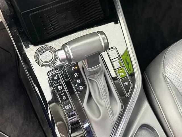 2023 Kia Niro SX Touring