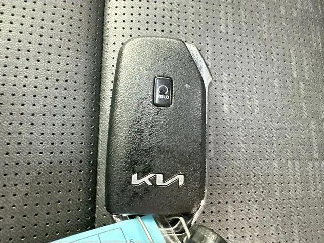 2023 Kia Niro SX Touring
