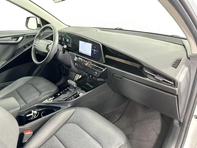 2023 Kia Niro SX Touring