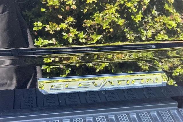 2024 GMC Sierra 1500 4WD Crew Cab Short Box Elevation with 3SB