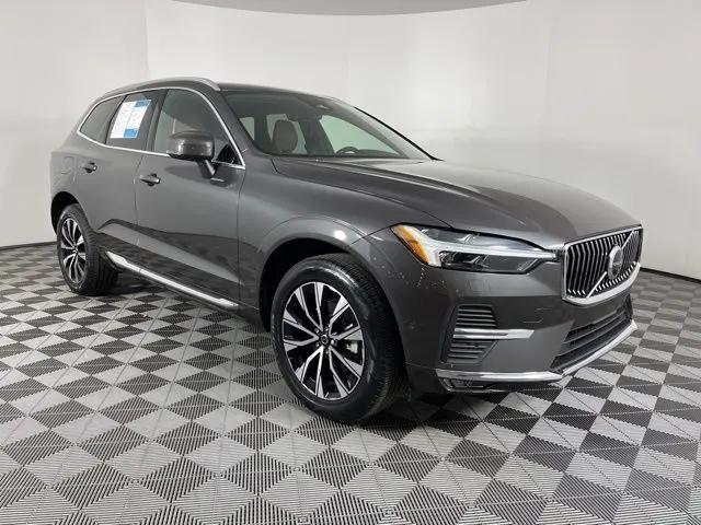 2023 Volvo XC60 B5 Plus Bright Theme